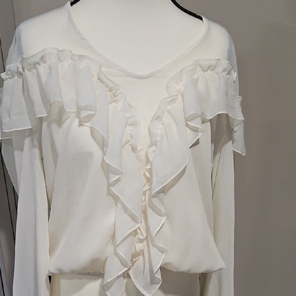 VENUS Ivory Ruffle Blouse